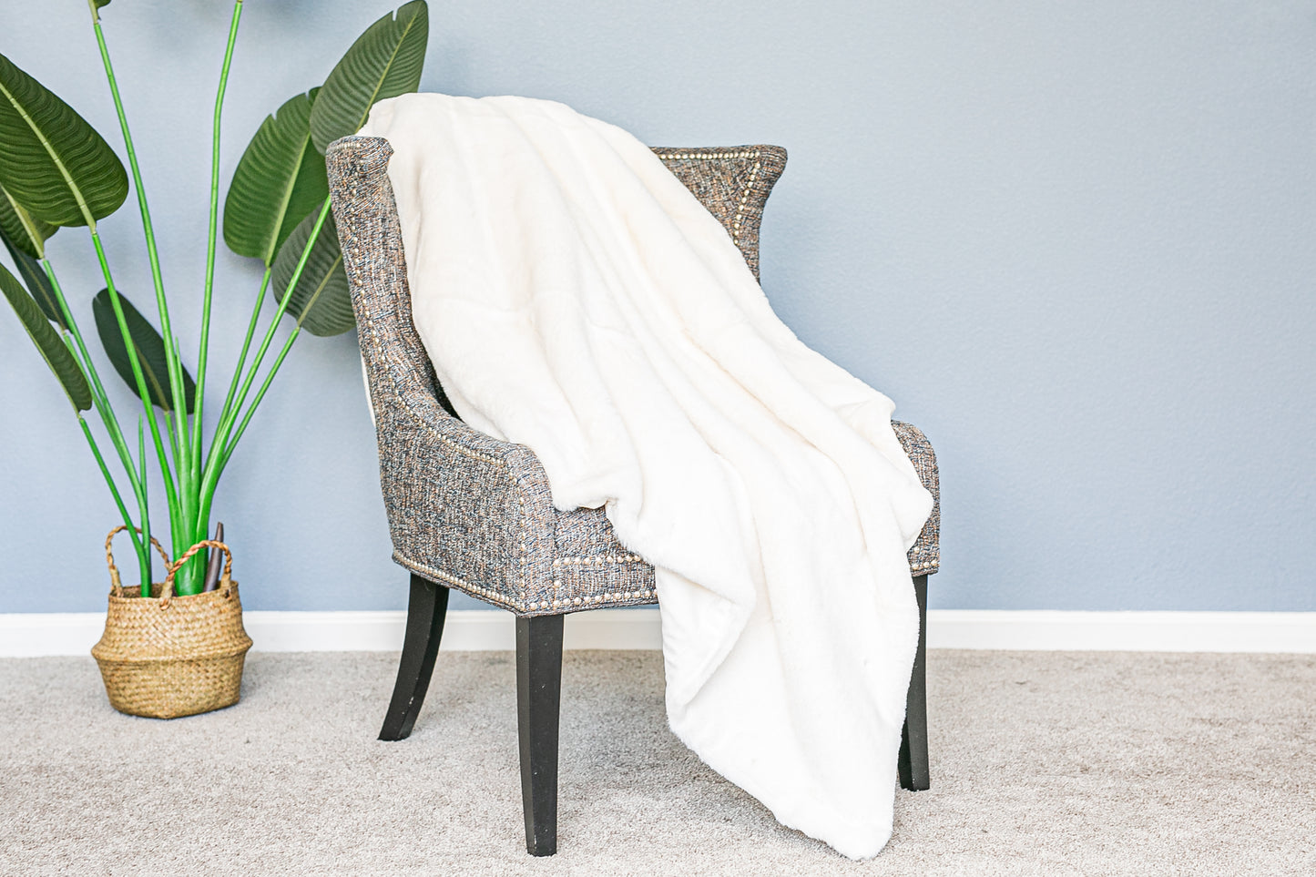 Luxury Avalanche Faux Fur Throw 60"x70"