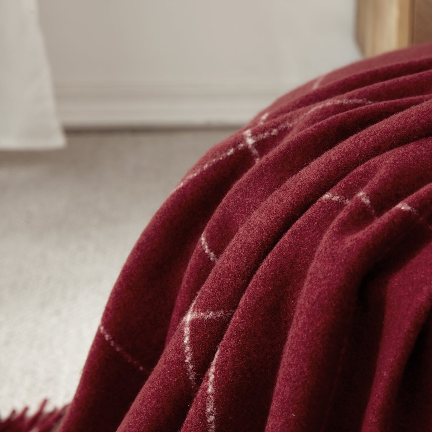 Cashmere-Like Throw (Windowpane) 50x60"