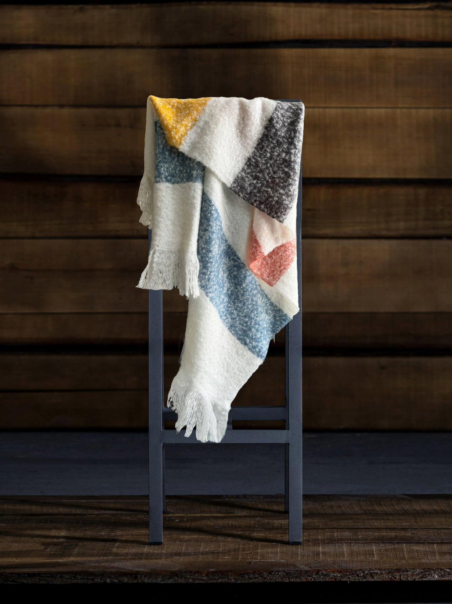 Konca multi color Stripe Throw